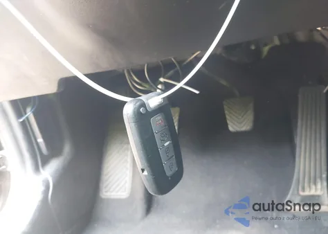 2015 Hyundai Genesis 3.8 R-Spec z USA, uszkodzony, nr VIN KMHHU6KJ0FU129983